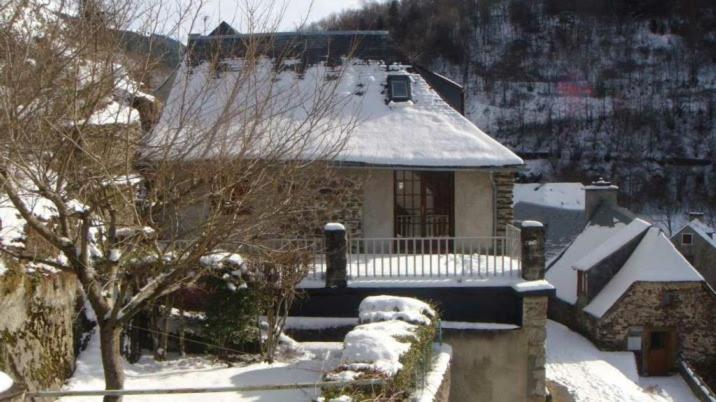 Gite Familial Fouga Bareilles Exteriér fotografie